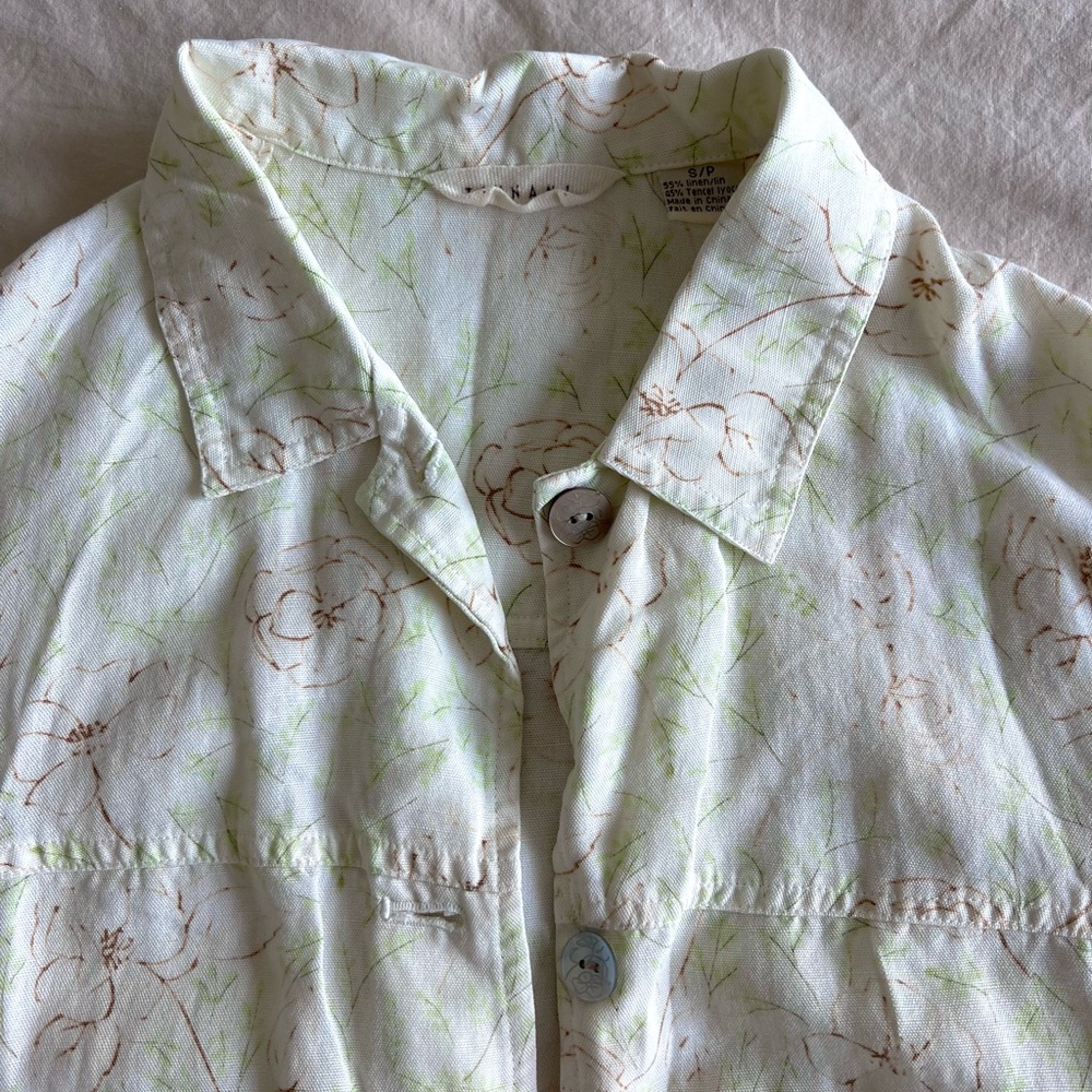 Linen Floral Button-Up Shirt with Pearl Buttons